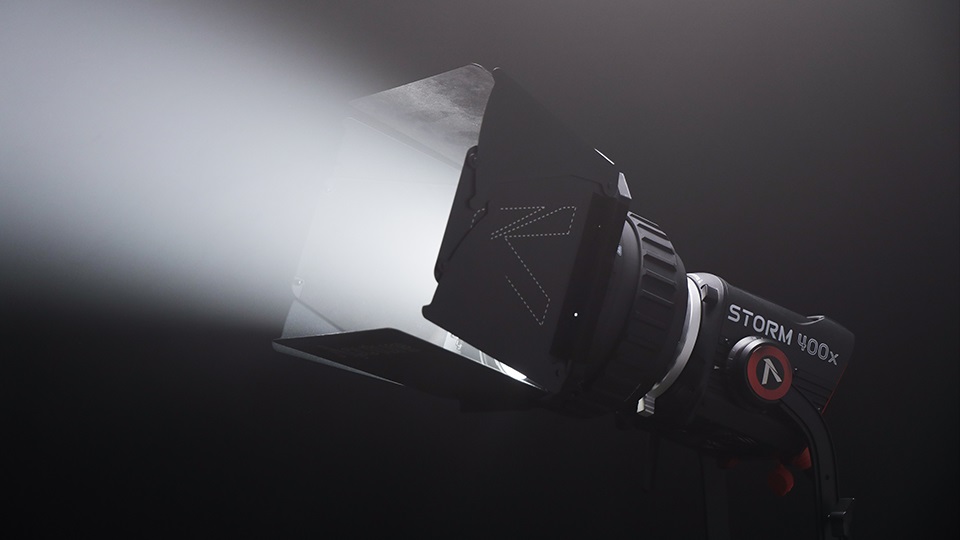 aputure storm 400x