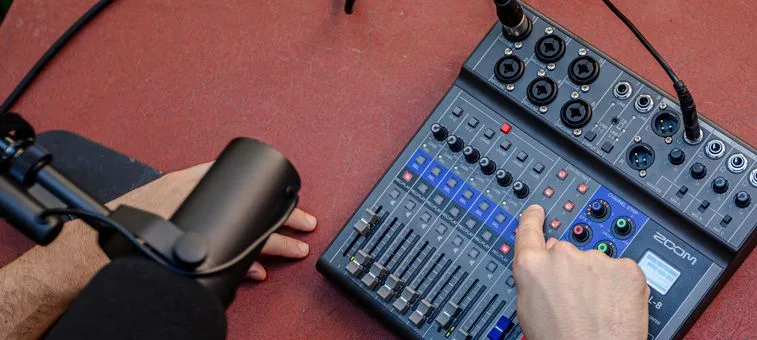 mixer Zoom L8 SoundPAD Magic