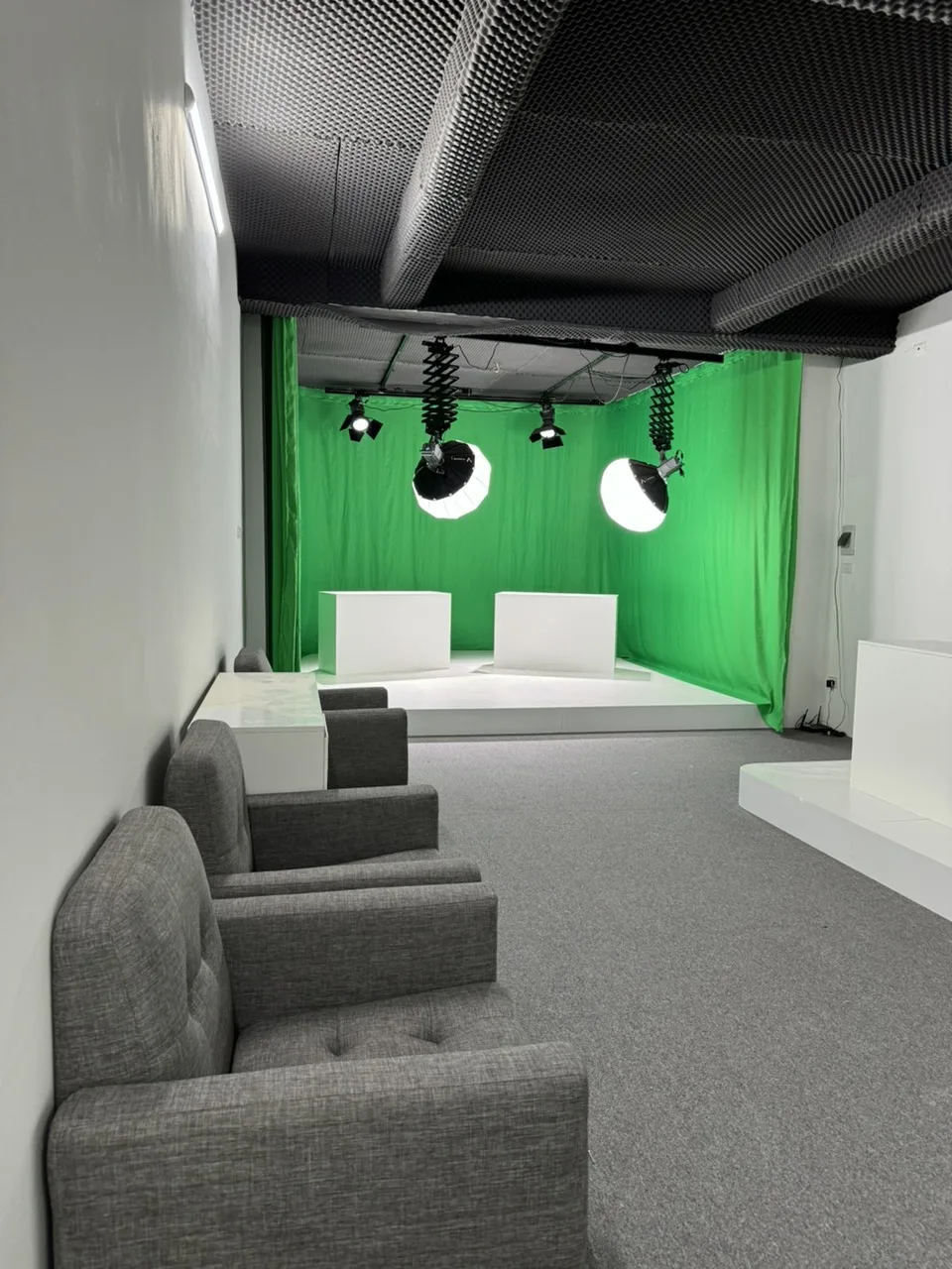Thi công Trường Quay Ảo cho thuê studio