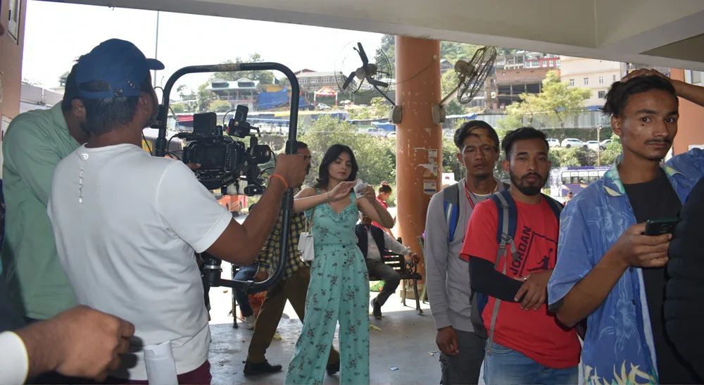 Phim hài lãng mạn Bollywood Bạn trai giả được quay bằng máy quay Blackmagic Pocket Cinema