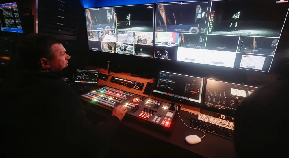 Mediahaus GmbH mang đến SRT Live Truyền phát tới cuộc tấn công trên núi với 5G và URSA Broadcast G2