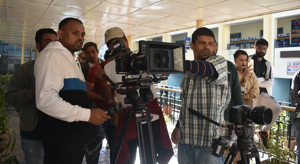 Phim hài lãng mạn Bollywood Bạn trai giả được quay bằng máy quay Blackmagic Pocket Cinema