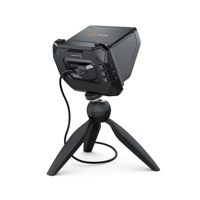 Blackmagic Pyxis monitor