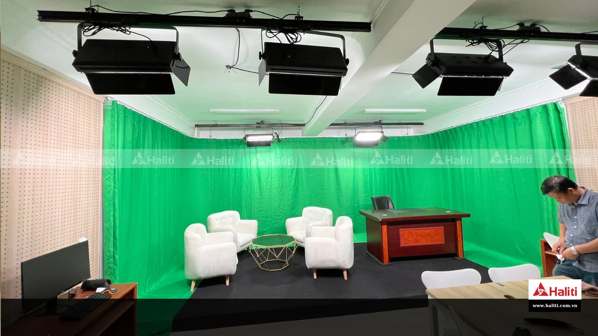 thi công trường quay ảo - báo pháp luật media