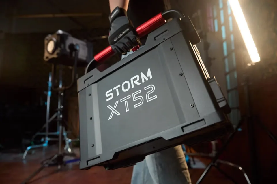 aputure storm xt52