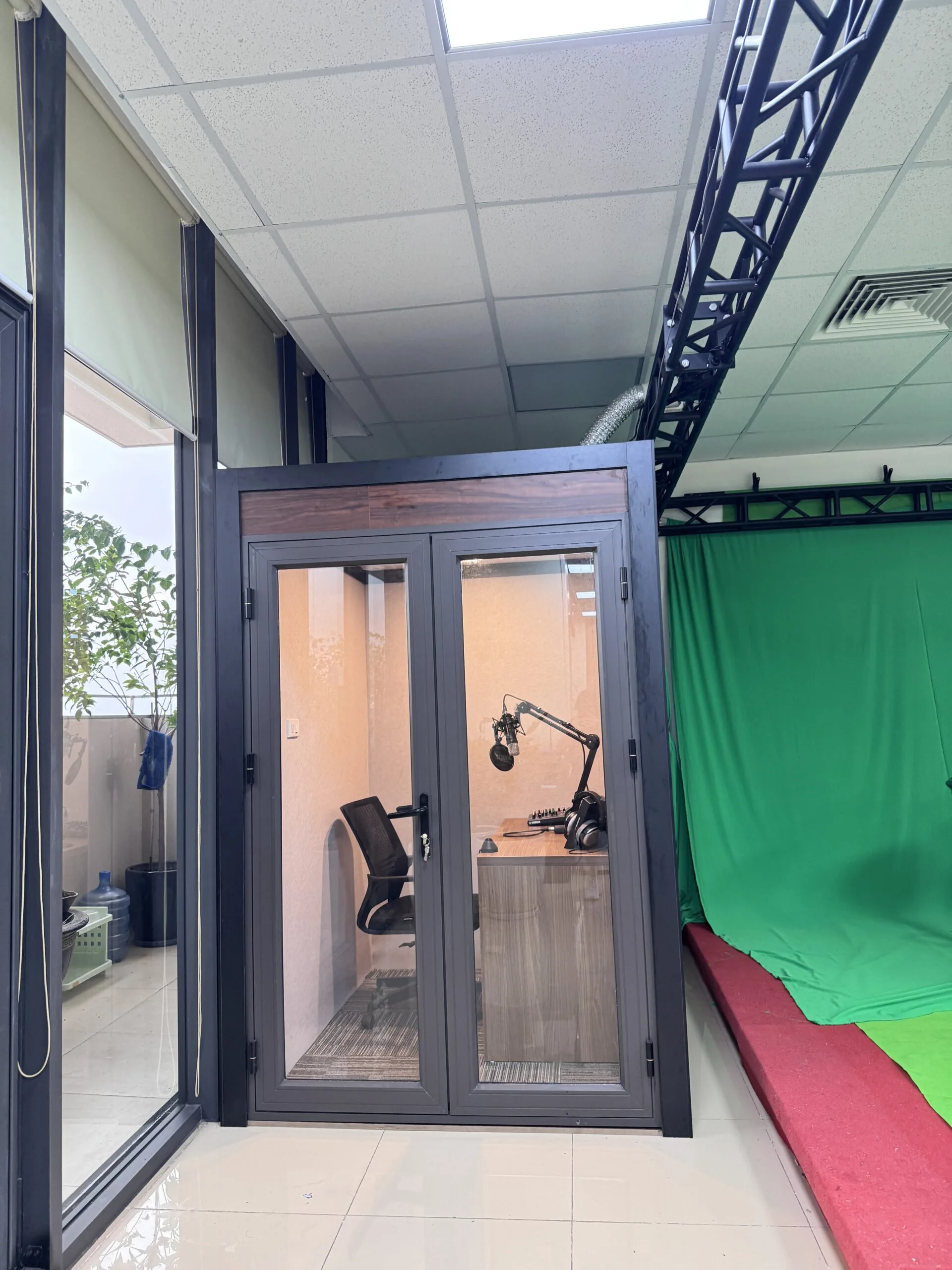thi công cabin thu âm - bệnh viện đa khoa vĩnh phúc