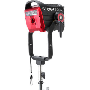 aputure storm 700x